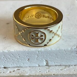 Tory Burch Gold and Cream Enamel Ring
